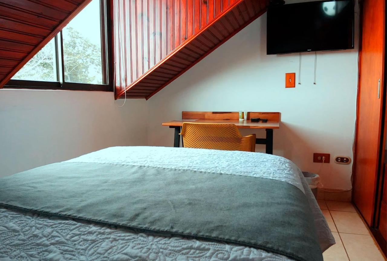 Trebol Amarillo Bed & Breakfast Escazú Εξωτερικό φωτογραφία