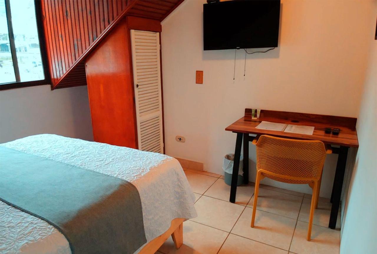 Trebol Amarillo Bed & Breakfast Escazú Εξωτερικό φωτογραφία