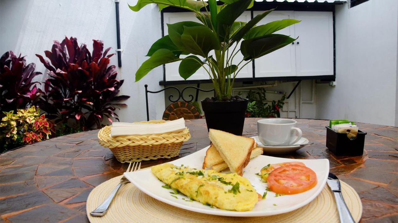 Trebol Amarillo Bed & Breakfast Escazú Εξωτερικό φωτογραφία