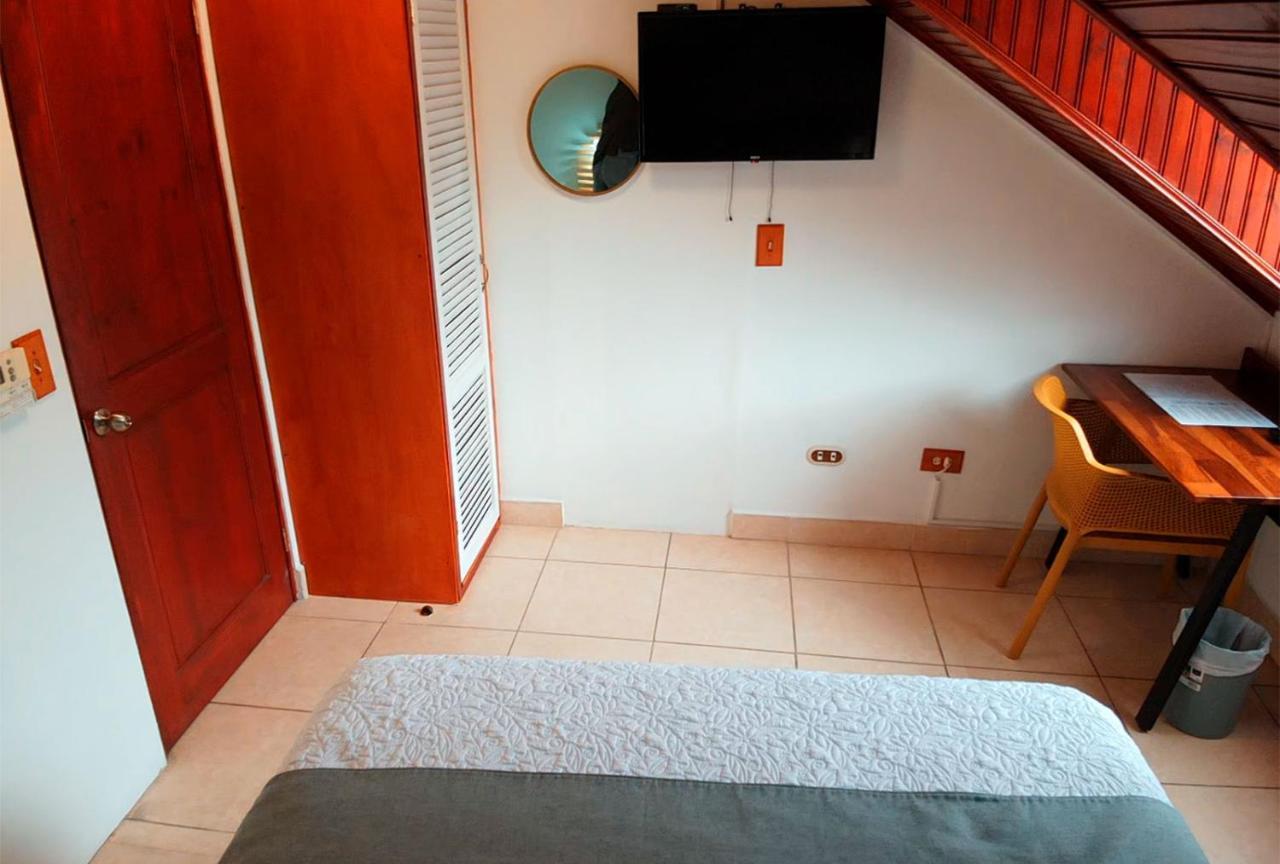 Trebol Amarillo Bed & Breakfast Escazú Εξωτερικό φωτογραφία